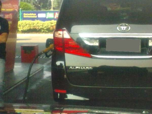 BPH Migas Minta Mobil 1.800 CC ke Atas Dilarang Pakai BBM subsidi