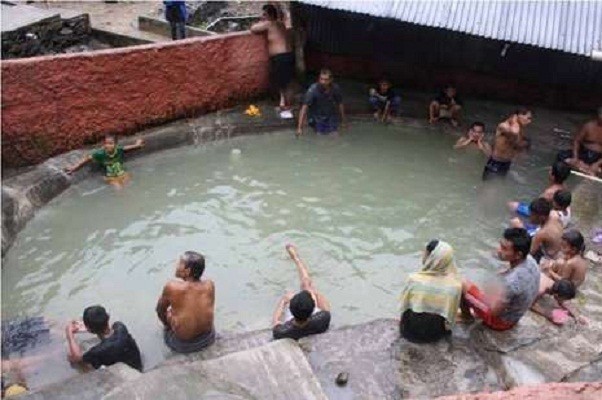 5 Pemandian Air Panas Tak Jauh dari Jakarta