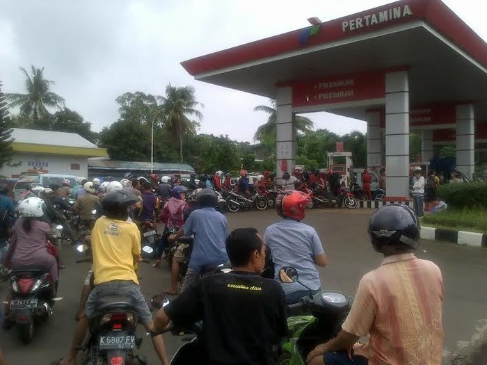 RI Impor BBM Harganya Selangit, Tapi Dijual Murah