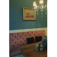 Ditata Serupa Kafe, Ruang Makan Rumah Sahrul Gunawan Jadi Sudut Favorit Keluarga