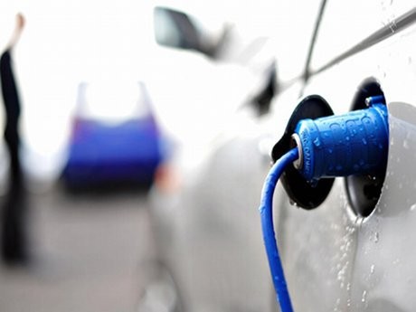 Eropa Syaratkan Mobil Listrik Harus Bersuara