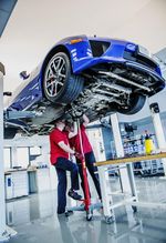 Bengkel Mobil Super Bersih