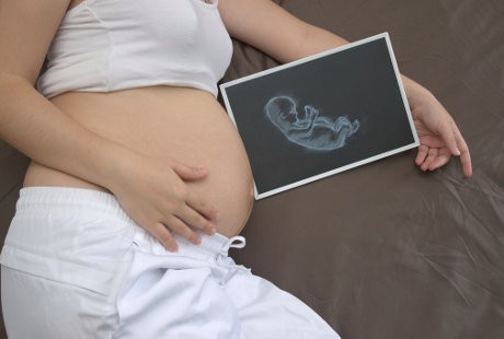 Tak Cuma Orang Dewasa, Janin dan Bayi Juga Bisa Stres