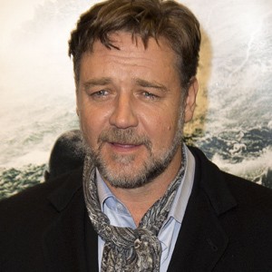 Russell Crowe Tanggapi Kontroversi Noah