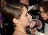 Merah Menggoda Shailene Woodley