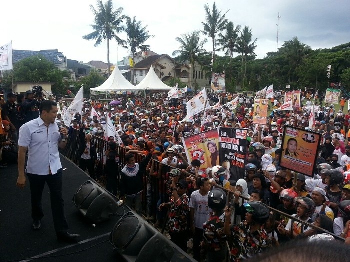 Kampanye di Makassar, HT Janji Jadikan Indonesia Maju dalam 10 Tahun