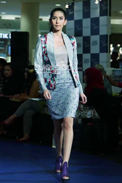 Barli Asmara Colors of Garut. Fashion Nation 2014 Vivacious and Vigorous at Senayan City. Jakarta. [Foto: Mohammad Abduh/Wolipop]