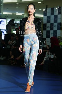 Barli Asmara Colors of Garut. Fashion Nation 2014 Vivacious and Vigorous at Senayan City. Jakarta. [Foto: Mohammad Abduh/Wolipop]