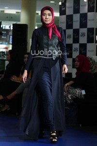 Norma Moi Equestrian. Fashion Nation 2014 Vivacious and Vigorous at Senayan City. Jakarta. [Foto: Mohammad Abduh/Wolipop]