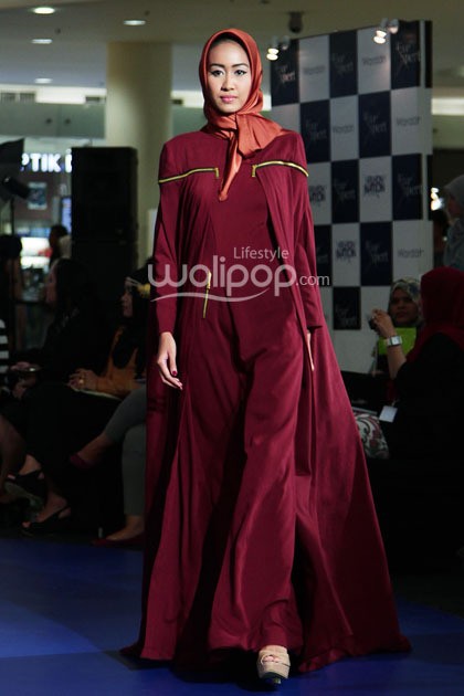 Norma Moi Equestrian. Fashion Nation 2014 Vivacious and Vigorous at Senayan City. Jakarta. [Foto: Mohammad Abduh/Wolipop]