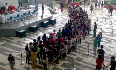 Demi Tiket Konser 2NE1 di Jakarta, Fans Antre dari Jam 6 Pagi