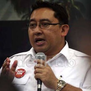 Fadli Zon Mengaku Dikirim SMS Bernada Ancaman