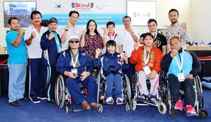 Ini Kado dari Atlet Difabel Indonesia dalam Kejuaraan Angkat Berat di Dubai