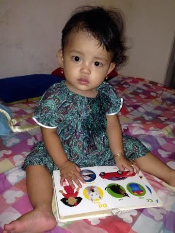 Bayi Lucu yang Ditinggalkan di Kemayoran Pakai Gelang dan Bayi Lucu yang Ditinggalkan di Kemayoran Pakai Gelang dan
