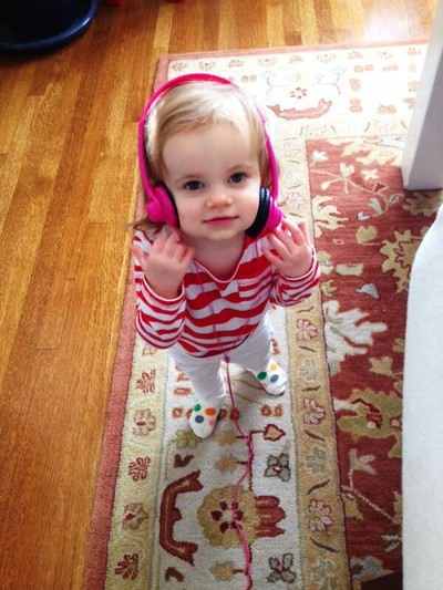 Scarlett Avery Bigelow, 1 Tahun 11 Bulan, Perempuan