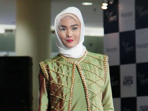 Hijab Style: Tips Merawat Rambut Agar Tidak Mudah Rontok & Berketombe