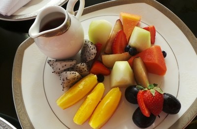 Mau Makan Siang atau High Tea? The Lounge Punya Tawaran Spesial
