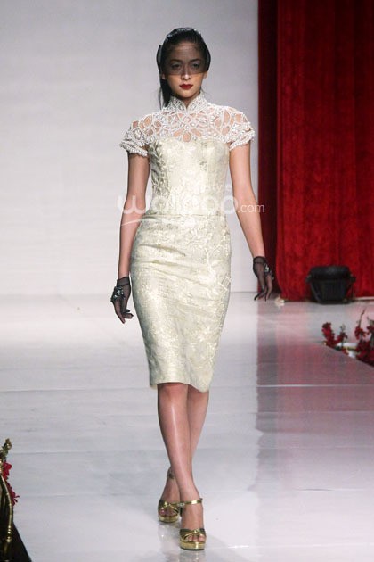 Andreas Odang Once Upon a Dream. Bazaar Bridal Week 2014. Bazaar Wedding Exhibition 2014 It Take Two to Tango at Grand Ballroom Ritz-Carlton. Pasific Place. Jakarta. [Foto: Mohammad Abduh/Wolipop]