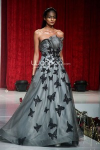 Andreas Odang Once Upon a Dream. Bazaar Bridal Week 2014. Bazaar Wedding Exhibition 2014 It Take Two to Tango at Grand Ballroom Ritz-Carlton. Pasific Place. Jakarta. [Foto: Mohammad Abduh/Wolipop]