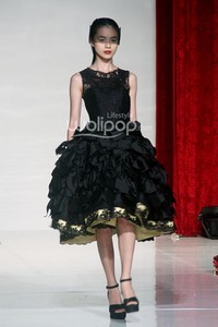 Andreas Odang Once Upon a Dream. Bazaar Bridal Week 2014. Bazaar Wedding Exhibition 2014 It Take Two to Tango at Grand Ballroom Ritz-Carlton. Pasific Place. Jakarta. [Foto: Mohammad Abduh/Wolipop]