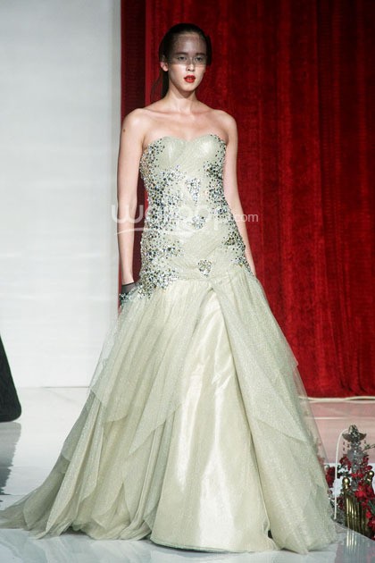 Andreas Odang Once Upon a Dream. Bazaar Bridal Week 2014. Bazaar Wedding Exhibition 2014 It Take Two to Tango at Grand Ballroom Ritz-Carlton. Pasific Place. Jakarta. [Foto: Mohammad Abduh/Wolipop]