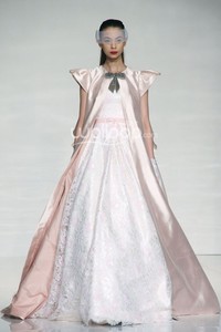 Andreas Odang Once Upon a Dream. Bazaar Bridal Week 2014. Bazaar Wedding Exhibition 2014 It Take Two to Tango at Grand Ballroom Ritz-Carlton. Pasific Place. Jakarta. [Foto: Mohammad Abduh/Wolipop]