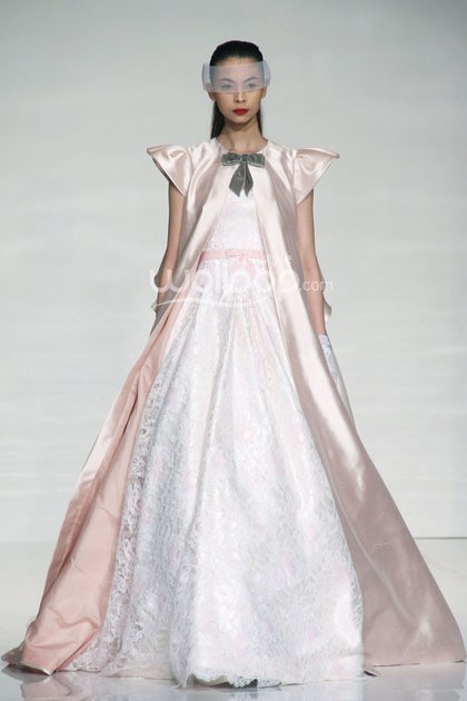 Andreas Odang Once Upon a Dream. Bazaar Bridal Week 2014. Bazaar Wedding Exhibition 2014 It Take Two to Tango at Grand Ballroom Ritz-Carlton. Pasific Place. Jakarta. [Foto: Mohammad Abduh/Wolipop]