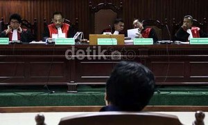 Raden Pardede Bantah Ubah Kebutuhan Modal Century
