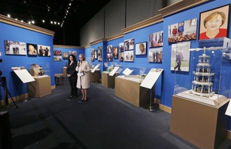 Jadi Pelukis, Mantan Presiden George W. Bush Pantang Lukis Istri Sendiri