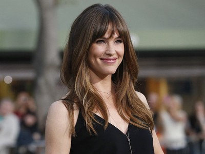 Cantik Berponi Jennifer Garner