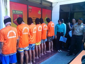 Bejat! 6 Pria di Bandung Memperkosa Gadis Belia Bergiliran