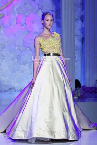 Ivan Gunawan Emma the Silent Princess. Bazaar Bridal Week 2014. Bazaar Wedding Exhibition 2014 It Take Two to Tango. at Grand Ballroom Ritz-Carlton. Pasific Place. [Foto: Mohammad Abduh/Wolipop]