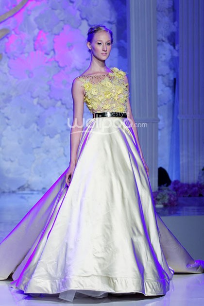 Ivan Gunawan Emma the Silent Princess. Bazaar Bridal Week 2014. Bazaar Wedding Exhibition 2014 It Take Two to Tango. at Grand Ballroom Ritz-Carlton. Pasific Place. [Foto: Mohammad Abduh/Wolipop]