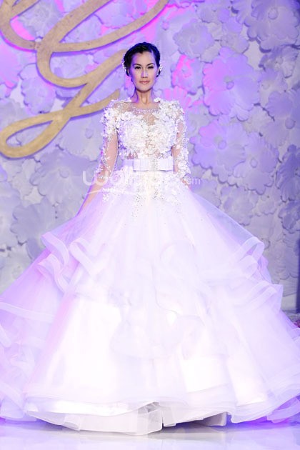 Ivan Gunawan Emma the Silent Princess. Bazaar Bridal Week 2014. Bazaar Wedding Exhibition 2014 It Take Two to Tango. at Grand Ballroom Ritz-Carlton. Pasific Place. [Foto: Mohammad Abduh/Wolipop]