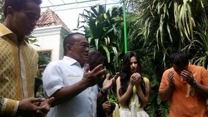 Ini Persiapan Ical Sebelum Mencoblos