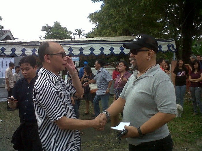 Chatib Basri Nyoblos Bareng Indro Warkop di TPS Menteng