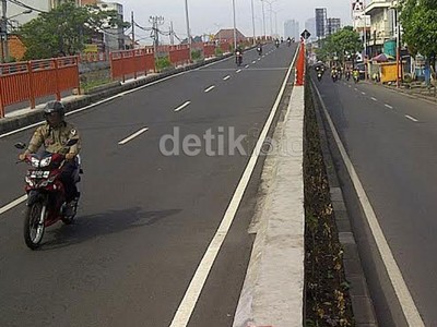 Libur Pemilu Pileg, Jalanan Di Surabaya Sepi