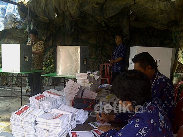 TPS Goa untuk Menarik Pemilih Nyoblos