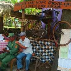TPS Gang Manohara Bergaya Depot Makan Tradisional
