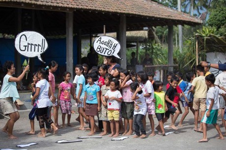 Pentas Bareng Grup Teater Australia dan Teater Boneka Indonesia