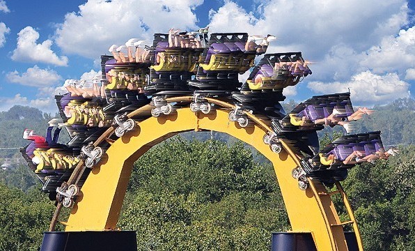 5 Roller Coaster Paling Baru & Menantang di Dunia