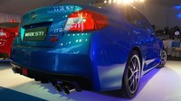 Model andalan performa yang ikonik ini menampilkan desain berbadan lebar empat pintu, yang dibuat di atas kerangka mobil yang kaku untuk handling yang lebih baik. All-New WRX STI ini didukung oleh mesin Turbocharged Boxer berkapasitas 2,5 liter dan menggunakan transmisi manual enam kecepatan yang ditingkatkan, dilengkapi dengan short throw shifting (perpindahan persneling singkat).