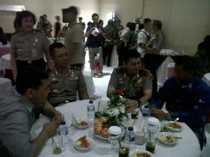 Dua Jenderal Turun Tangan Damaikan Suporter Persib dan Persija di Cibinong