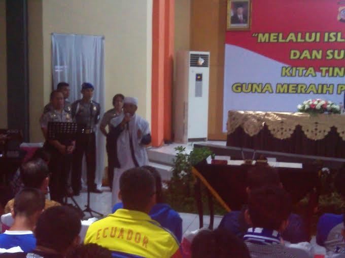 Suporter Persib-Persija Baca Ikrar Islah Perdamaian, Ustaz pun Ikut Menasihati