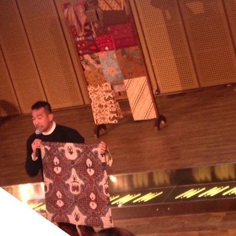 Sttt... Ada Ilmu Buat Pengantin Baru di Batik Motif Galung Manten Lho