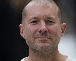Apple Bicara Soal Perselisihan Bos Senior
