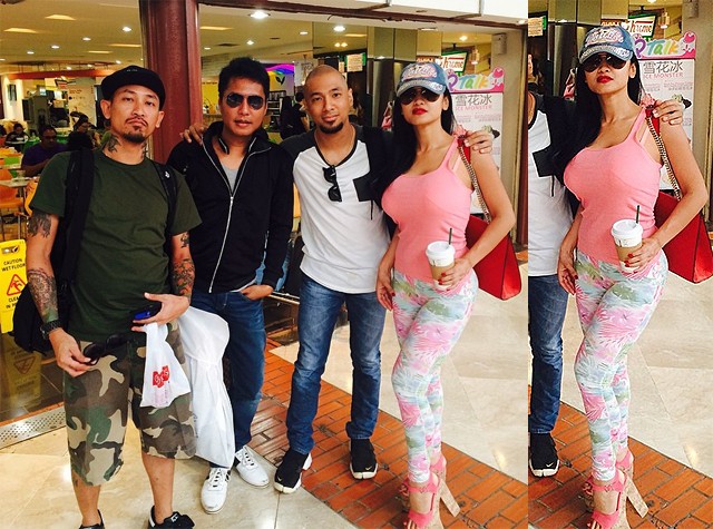 Gaya Santai Tapi Seksi Julia Perez di Bandara, Love It or Leave It?