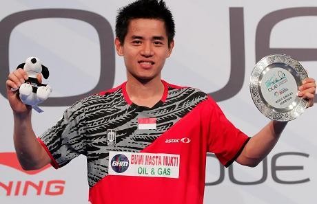 Taklukkan Lee Chong Wei, Simon Juara