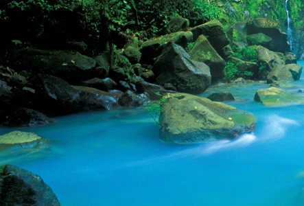 Inikah Sungai Paling Biru Sedunia?