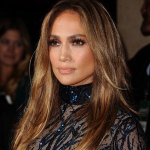 Jennifer Lopez Dapat Kehormatan di Ajang Penghargaan Gay